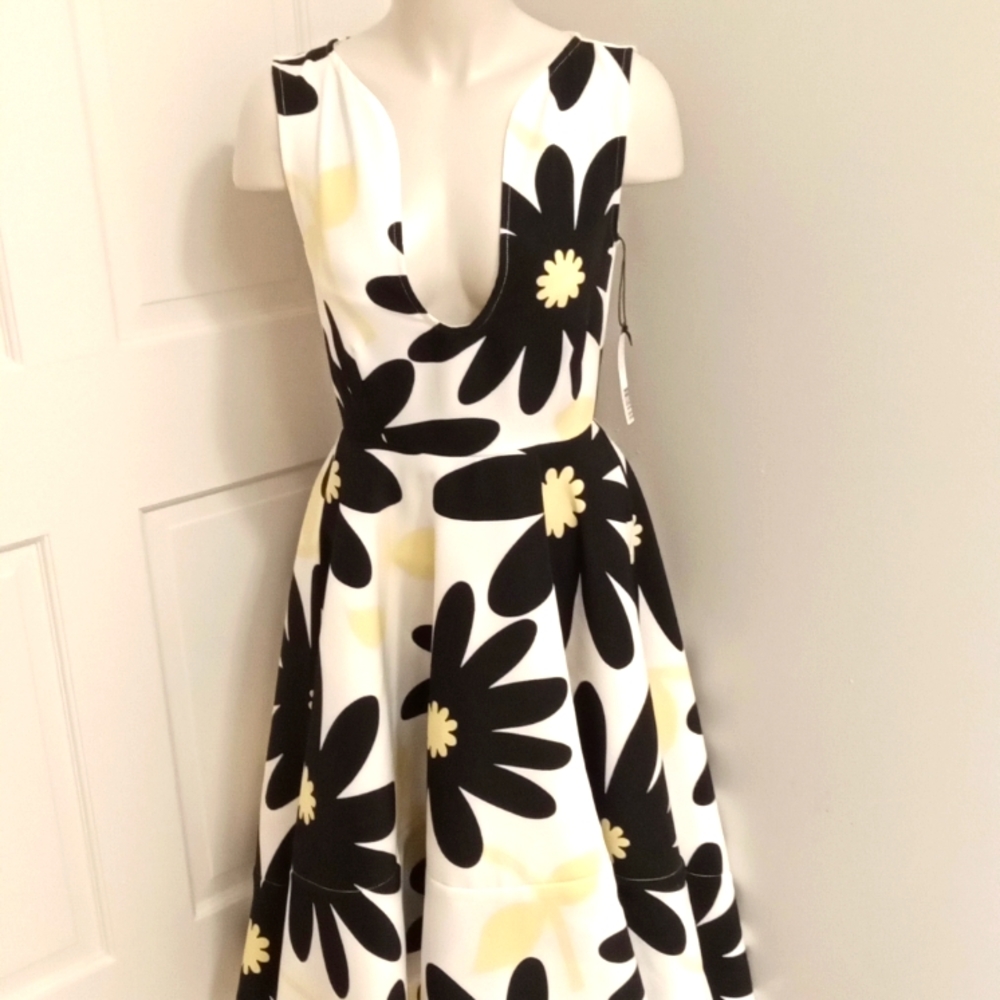 SPRING DRESS,BLACK AND YELLOW FLOWERS,HIGHLOW STYLE
